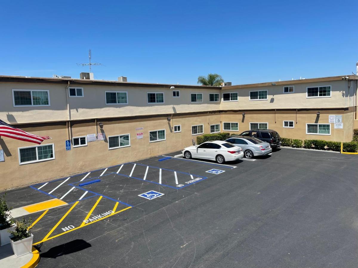 Grand Inn Fullerton Luaran gambar